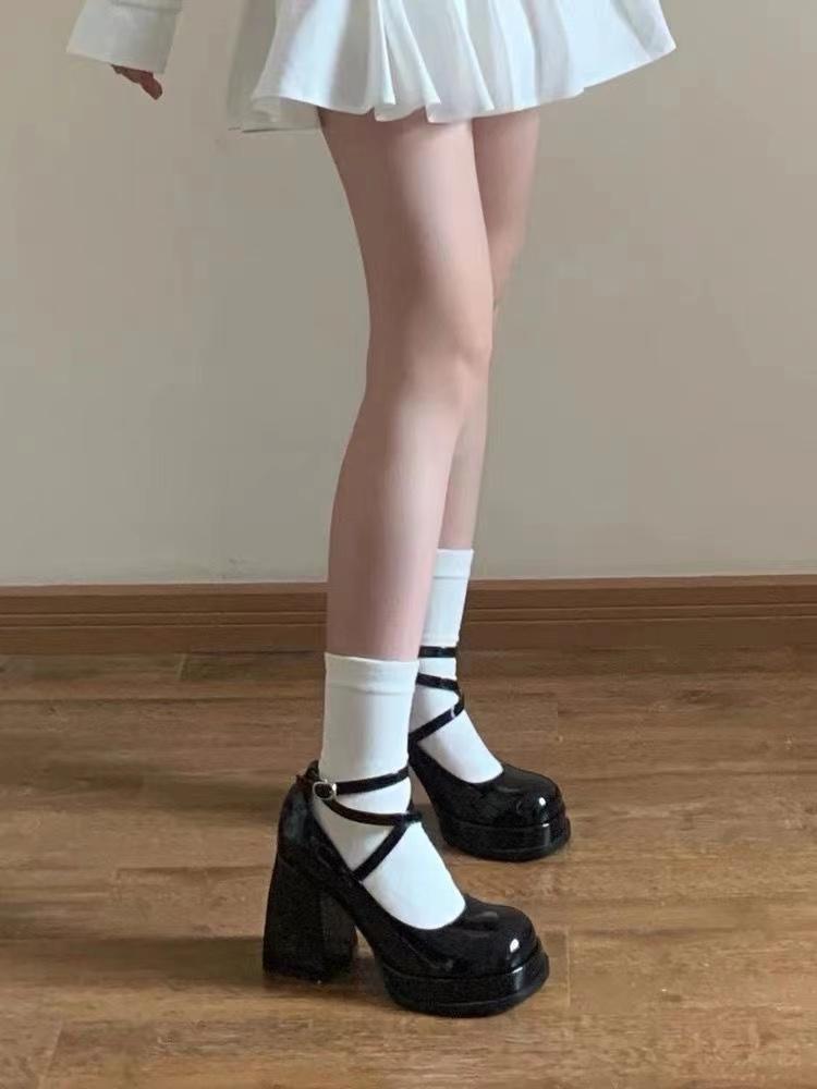 High Heel Thick Bottom Shallow Mouth Leather Shoes With Small Strap foto 2