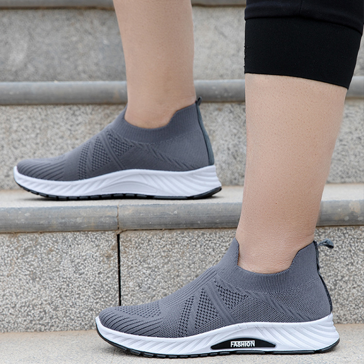 Casual Slip-on Mesh Sports Shoes Flying Woven Soft Running Walking Shoes Men foto 3