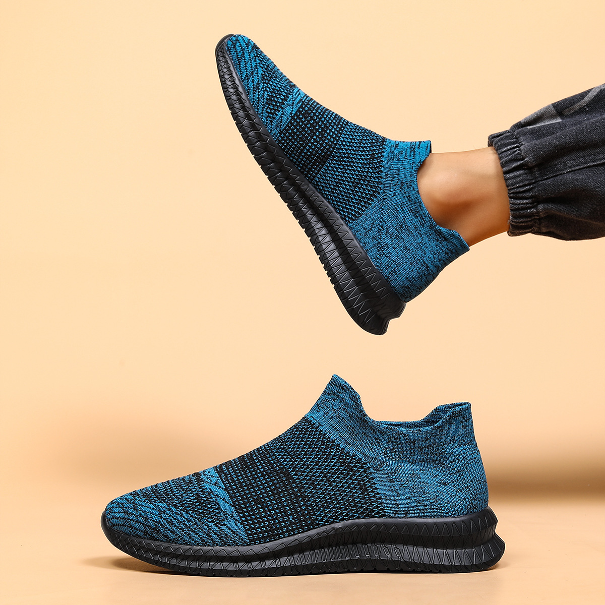 Plus Size Sports Men's Shoes Breathable Flyknit Casual foto 2