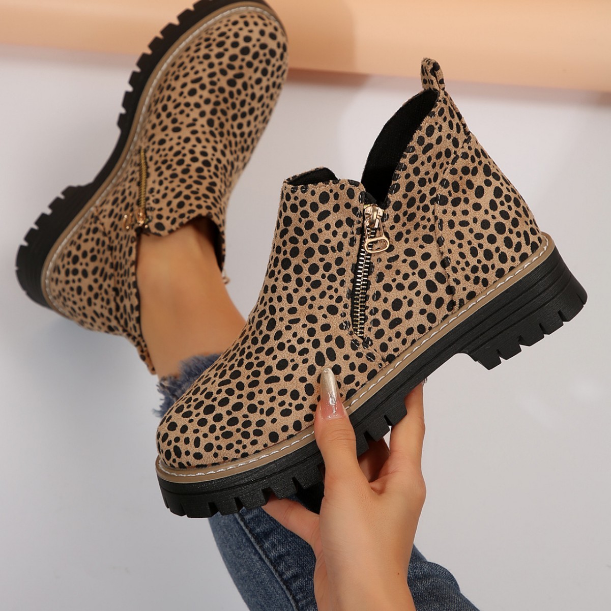 Leopard-Print Pointed-Toe Low-Top Fashion Boots For Women Versatile And Stylish foto 5