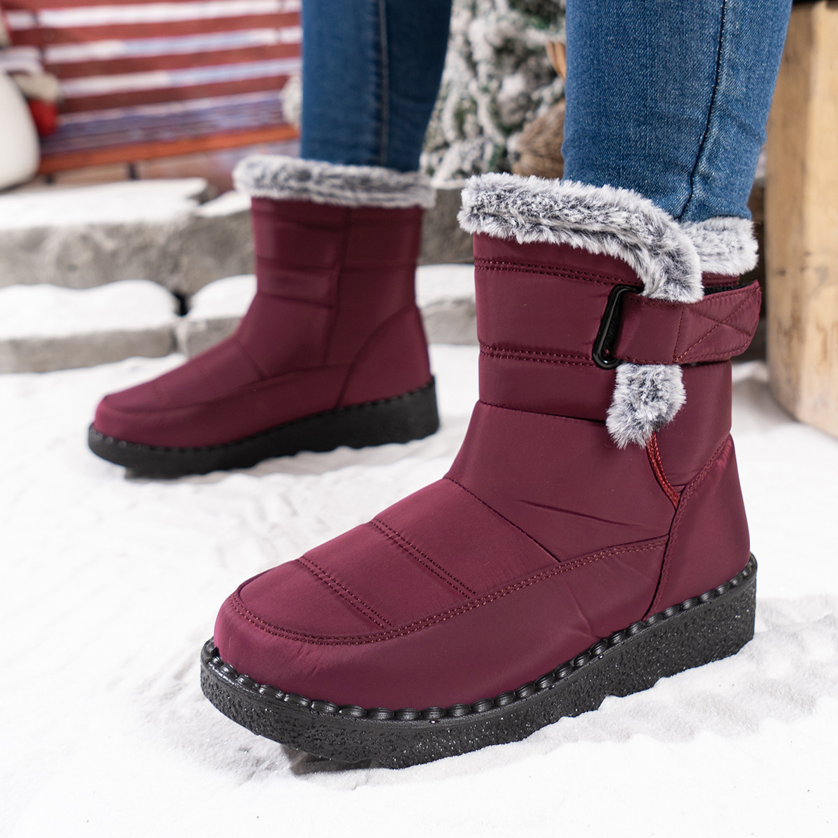 Women's Snow Boots With Rabbit Fur And Velcro Closure foto 2
