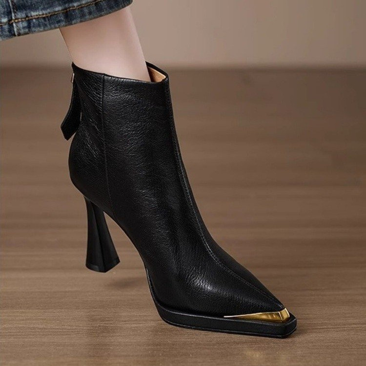 AutumnWinter Europe New Pointed Toe Chunky Heel Side Zip Boots For Women foto 4
