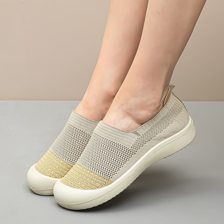 Female Soft Bottom Comfortable Slip-on Casual Shoes foto 5