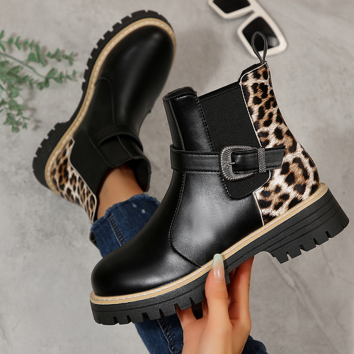 Large-size Fashionable Leopard Print Metal Buckle Boots foto 3