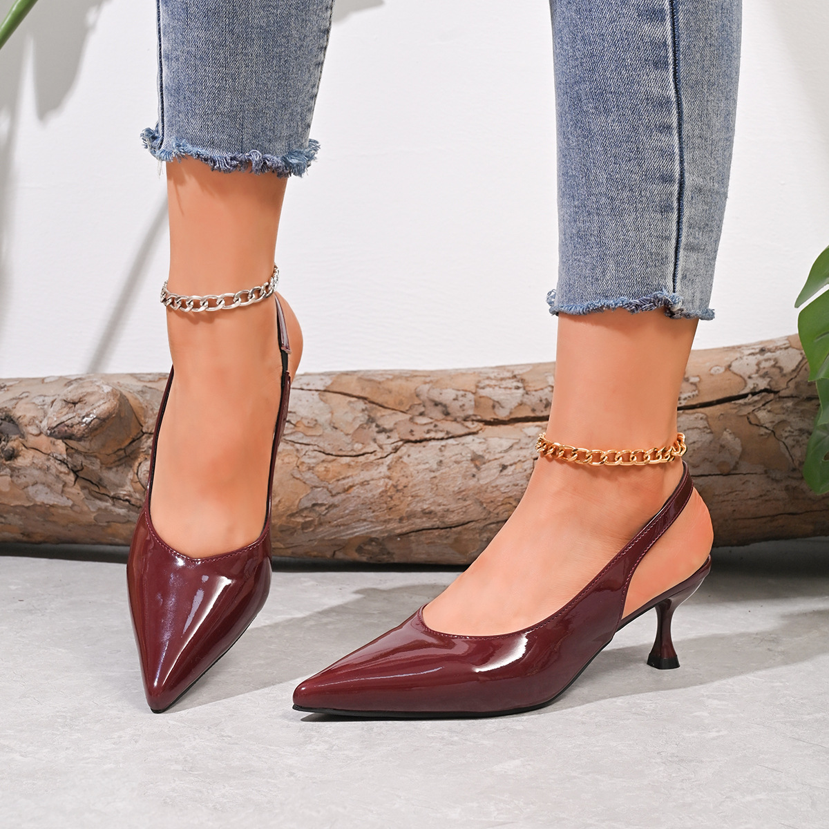 Sexy Patent Leather Women Pointed Toe Stiletto Toe Box Sandals foto 3