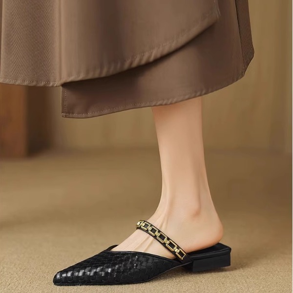 Chain-style Strappy Pointed-toe Low-heeled Flat Sandals foto 4