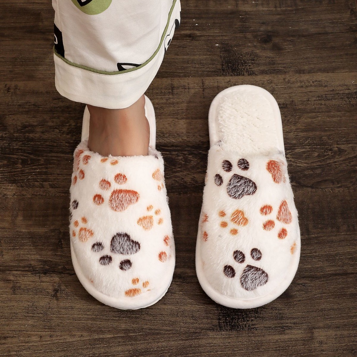 Women's Cartoon Print Versatile Velvet Cotton Slippers foto 2