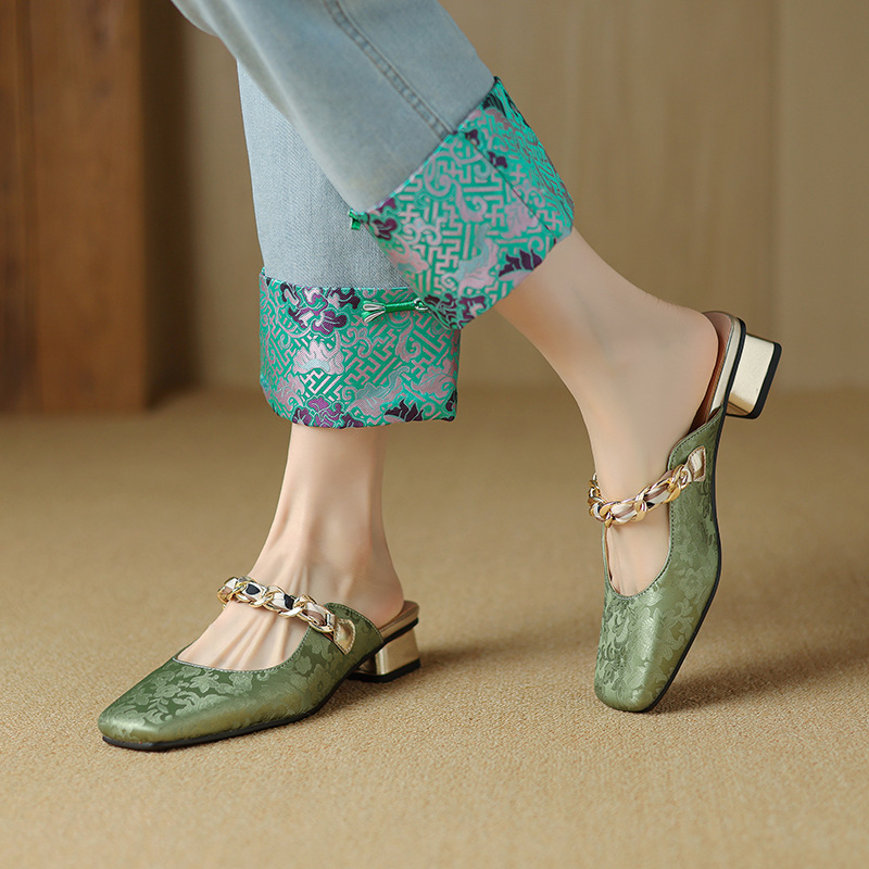 Low Heel Square Head 32-43 National Style Metal Chain Outdoor Slippers foto 4