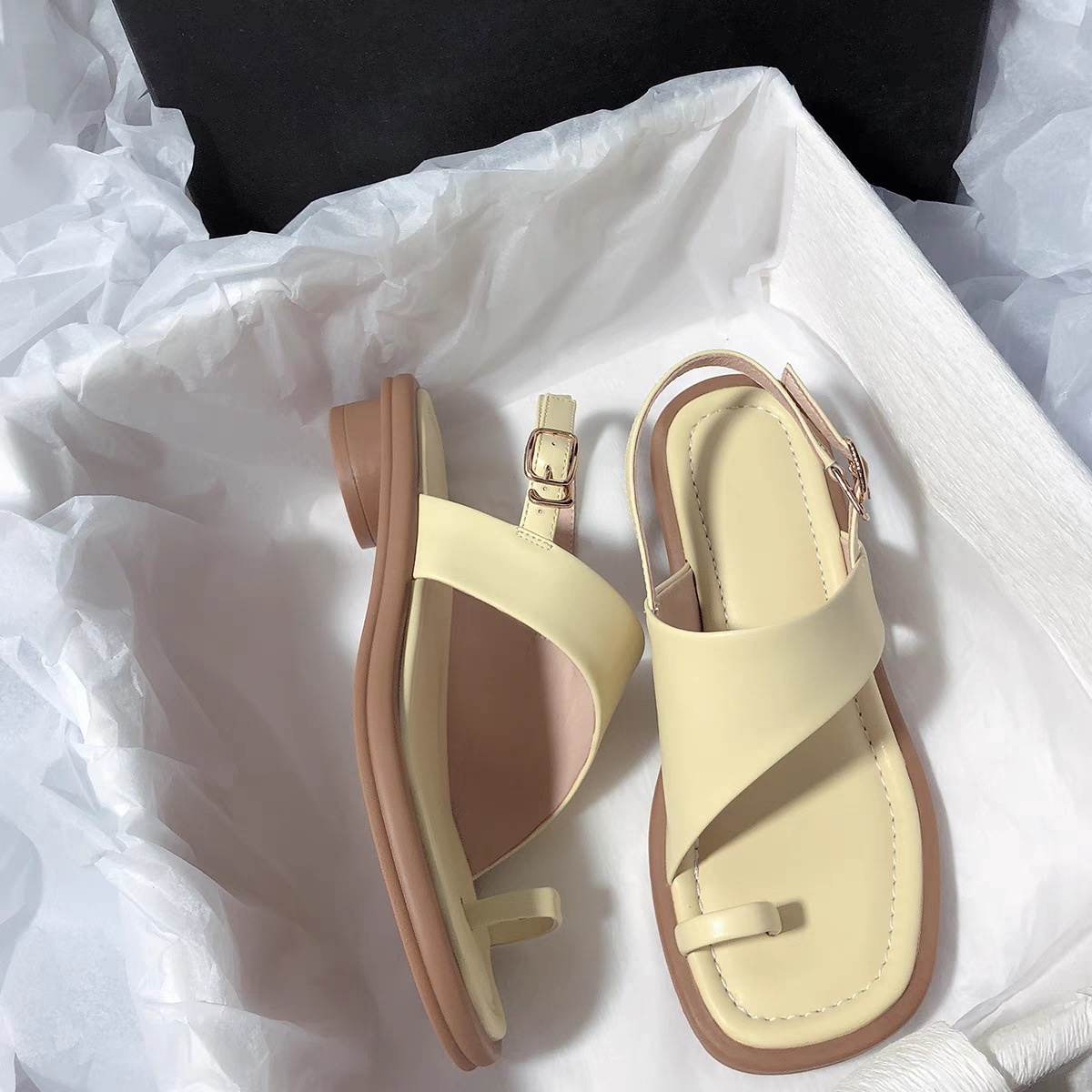 Special-interest Design Casual Thick Heel Flat Sandals foto 4