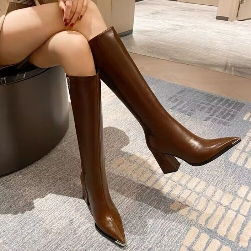 Soft Leather Pointed Toe Thick High Heel Long Boots foto 4