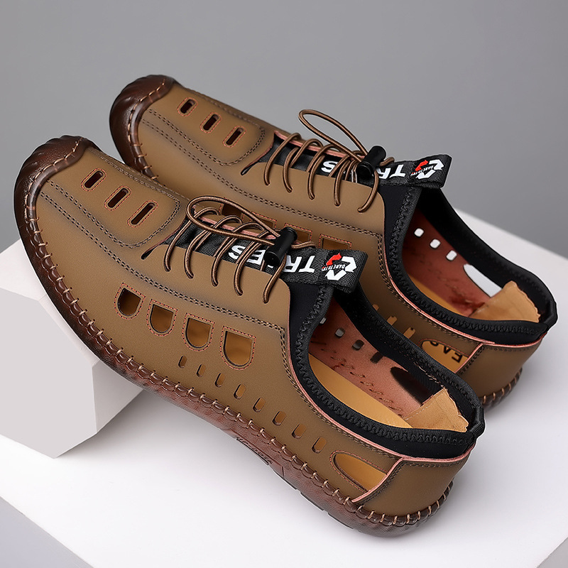 Men's Sandals Hollow Leather Soft Bottom Hole Shoes foto 5