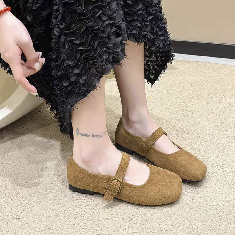 Womens Casual Low-cut Shoes With An Elegant Sophisticated Style foto 3