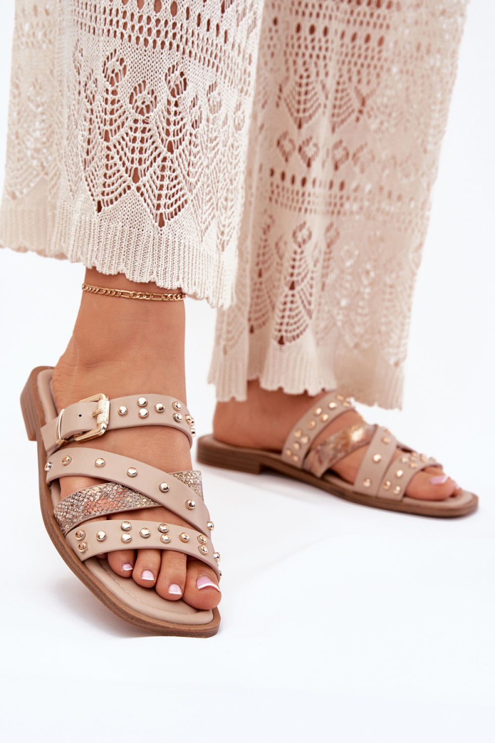 Slippers Step in style