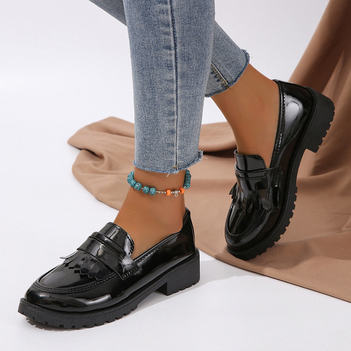 Men's Fashion Vintage Patent Leather Shiny Shoes foto 3
