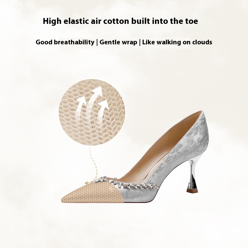 New Chinese Style Wedding Shoes Women's Cheongsam High Heels Bride foto 4