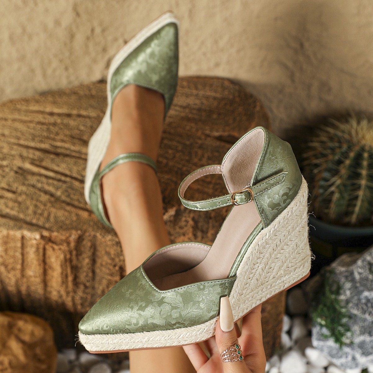 Wedge Platform High Heel Pointed-toe Hollowed Shallow Mouth Pumps Straw Woven Hemp Rope Bottom foto 3