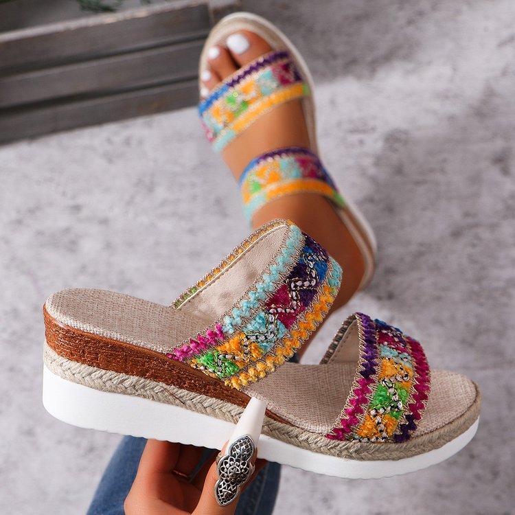 Canvas And Jute-woven Wedge Sandals With Wide Straps foto 3