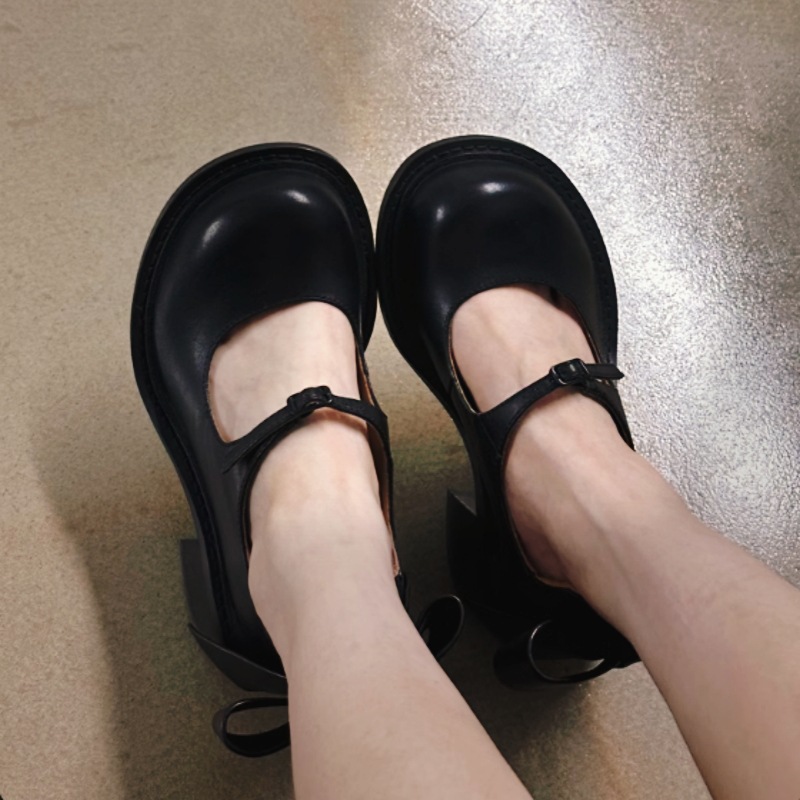 Small Leather Shoes Women's Pumps With A Bow foto 2