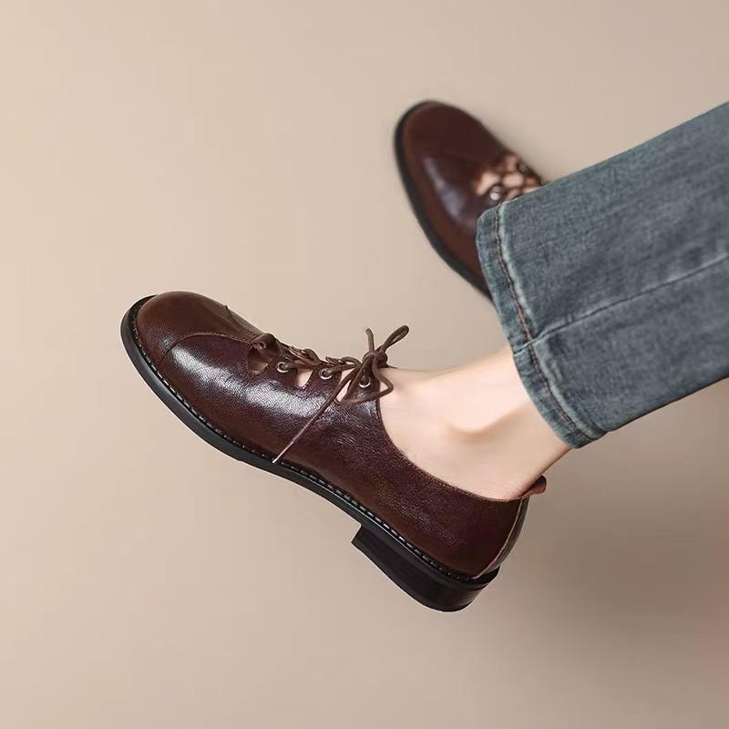 Retro Hollow Leather Shoes Women's Low-cut Lace-up British Style foto 4