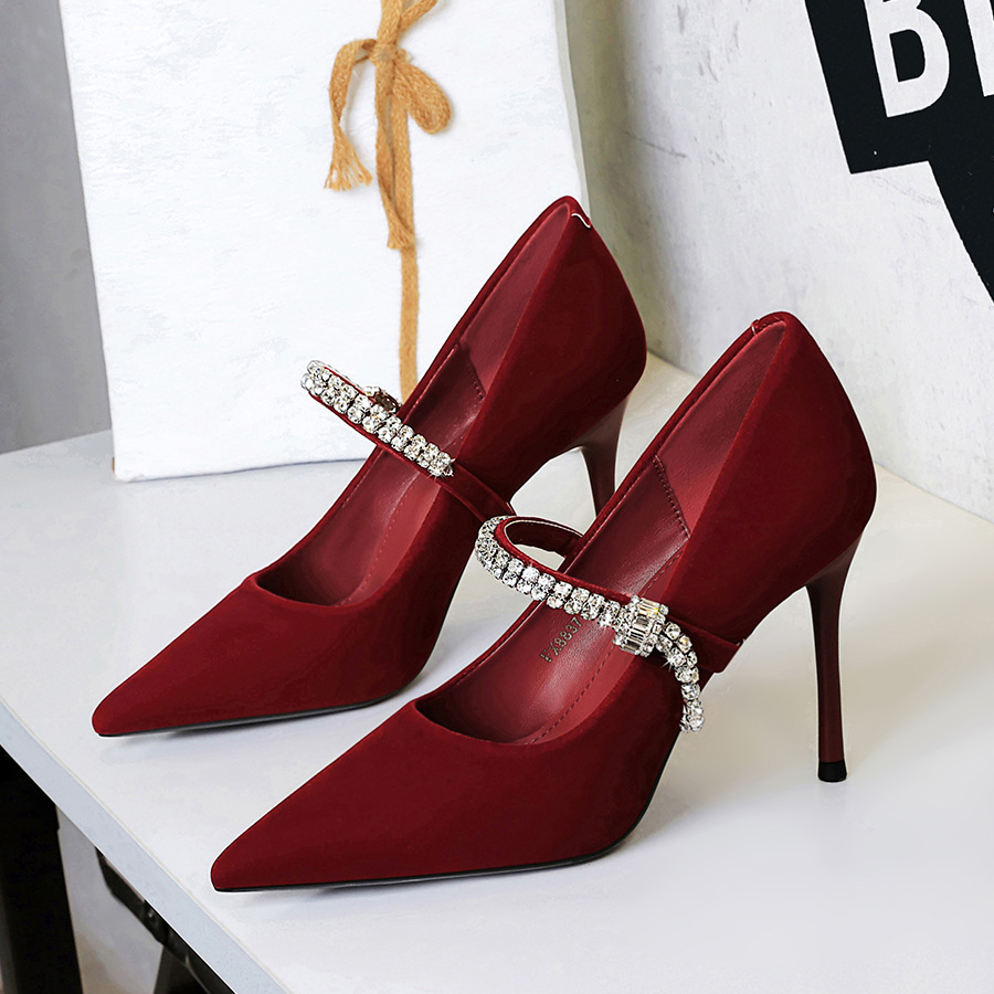 Pointed Toe Shallow Vamp Single Shoes With Rhinestone Strap Suede Commuting Shoes Banquet Shoes foto 2