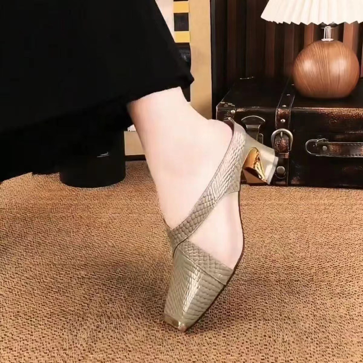 Women's Versatile Square-toe Mesh Sandals For Outdoor Wear foto 3