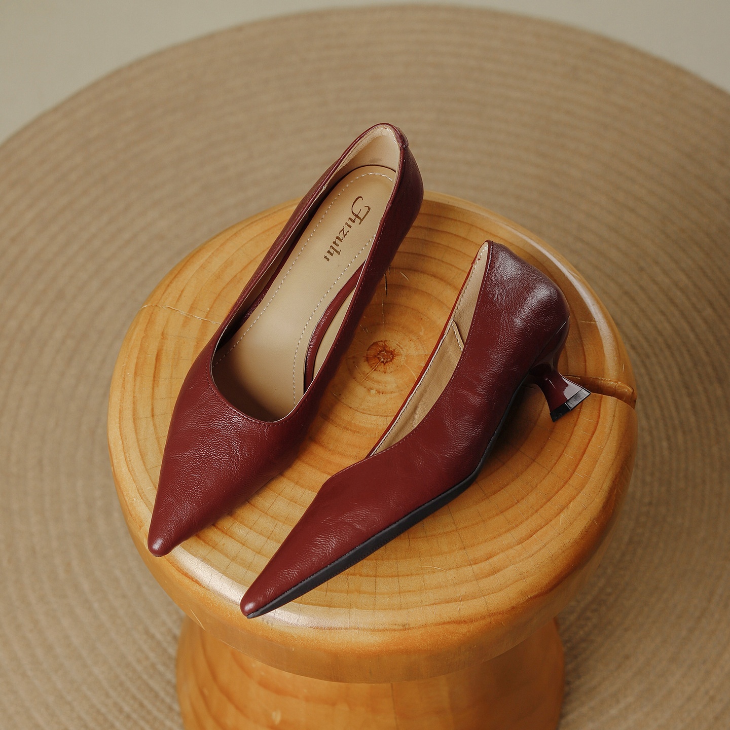 Women's Solid Color French Pointed-toe Mid Heel Shoes foto 3