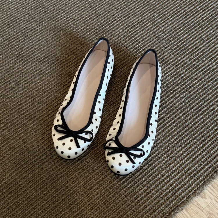 Polka-Dot Bowtie Flat Shoes For Women foto 4