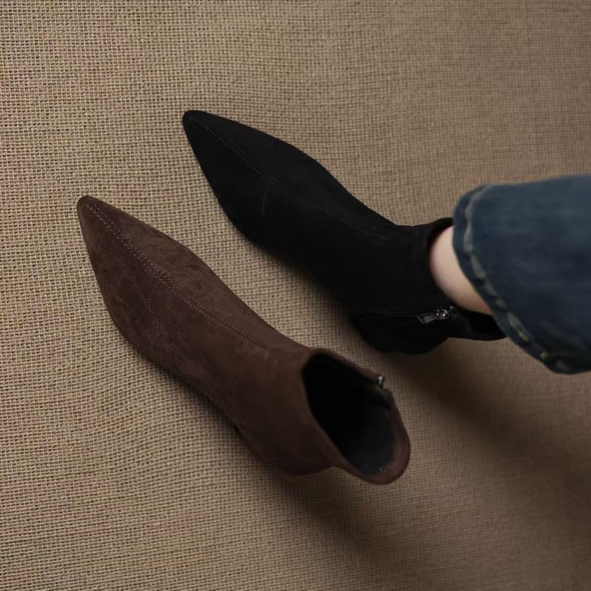 Suede Ankle Boots With Mid Heel foto 4