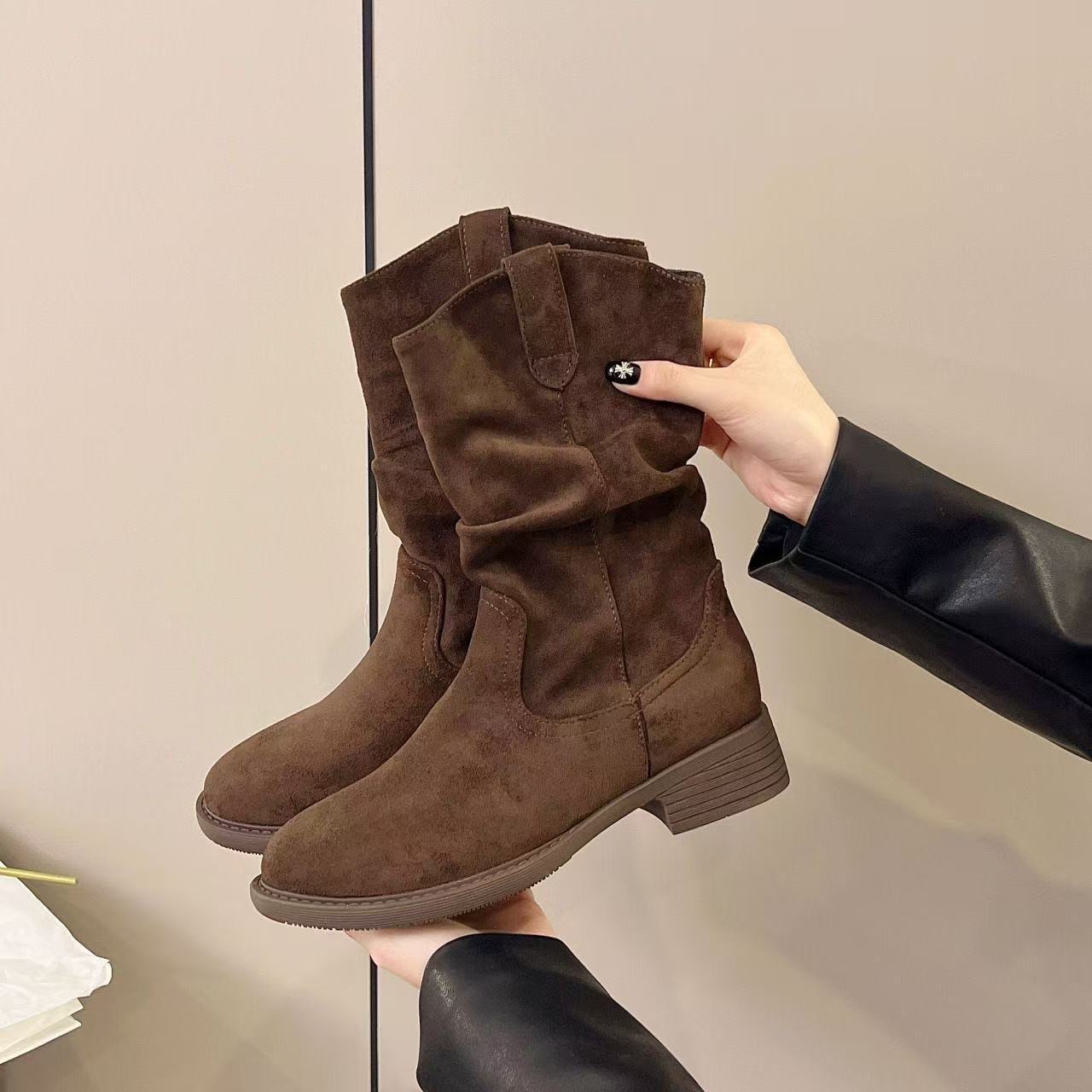 Women's Solid Color Versatile Chunky Heel Ankle Boots foto 3