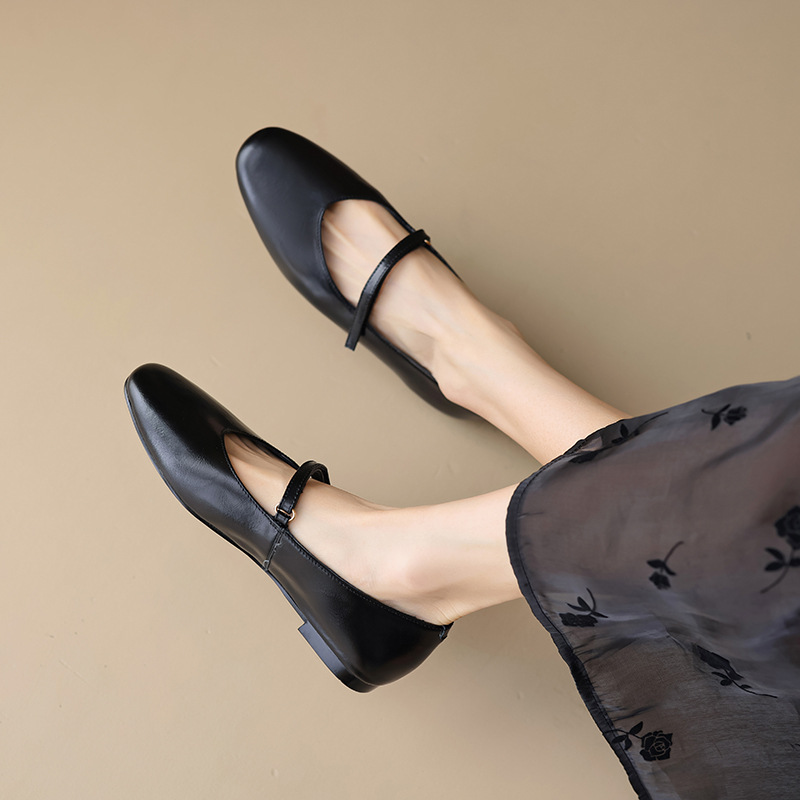 Women's Fashionable Unique Mary Jane Shoes foto 3
