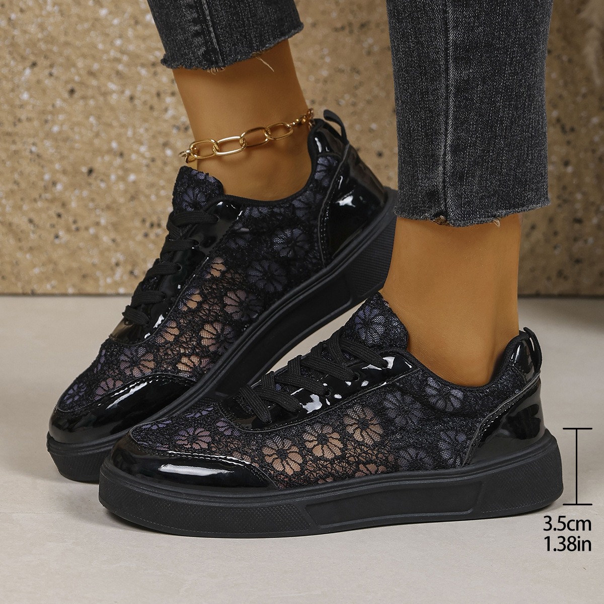 Plus-size Hollowed-out Breathable Thick-soled Casual Lace-up Pumps foto 3