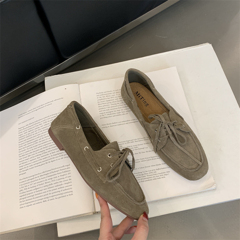Spring New Retro Round Head Low Heel Shoes Women's All-matching foto 2