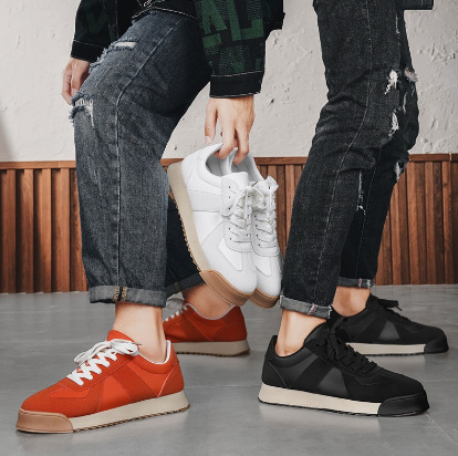 Synthetic Leather Versatile Retro Casual Sneakers foto 2