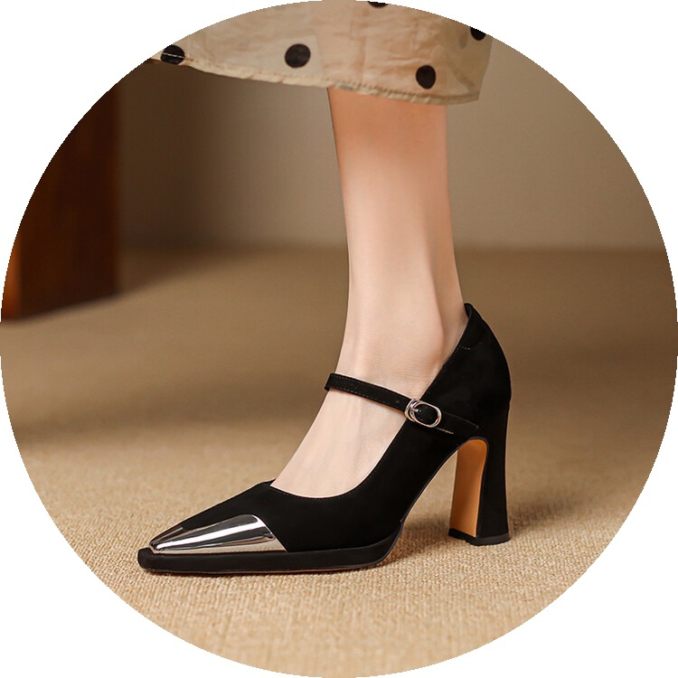 Womens Comfortable Stiletto Heels With A Sturdy Metal Toe And Buckle Detailing foto 3