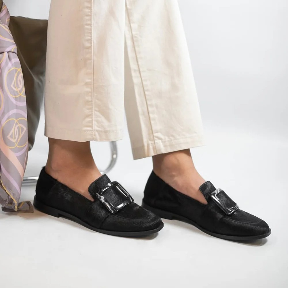 Low-cut Vintage Large Square Button Loafers For Women foto 5