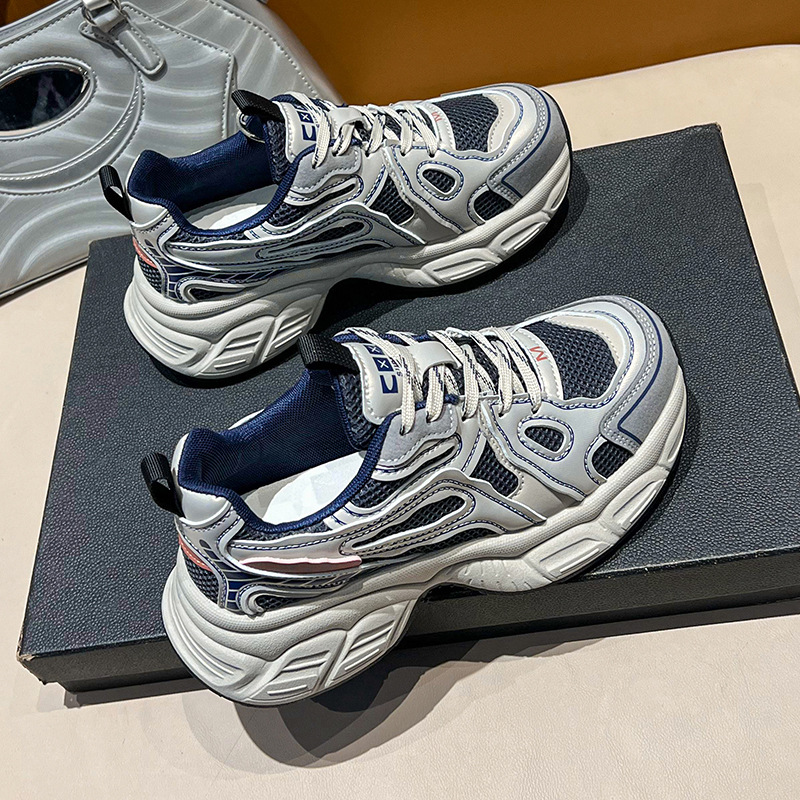 Thick Bottom Breathable Gray Mesh Board Shoes Female foto 5
