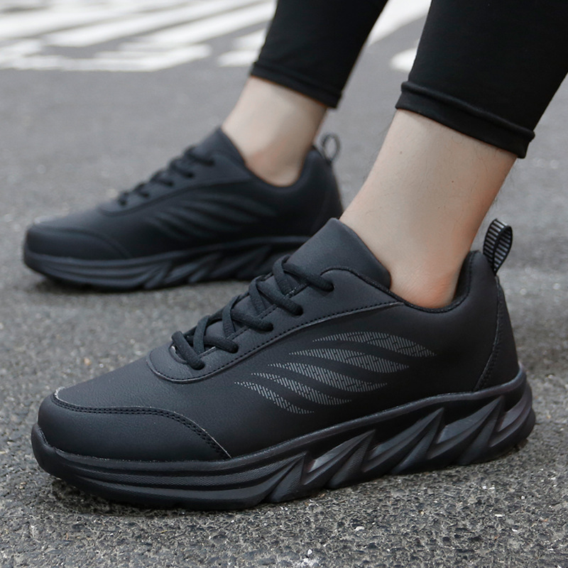 Men's Soft Bottom Light Casual Shoes Teenagers Autumn And Winter Leather Running Shoes foto 2