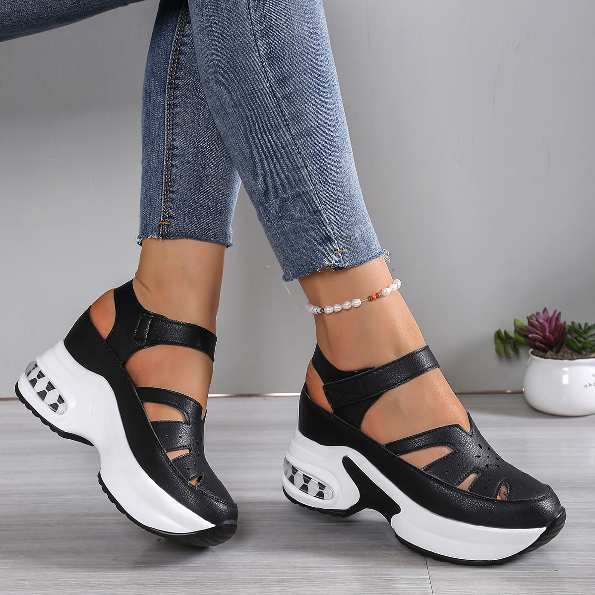Women's Platform Thick Sole Hollow-out Sandals foto 4