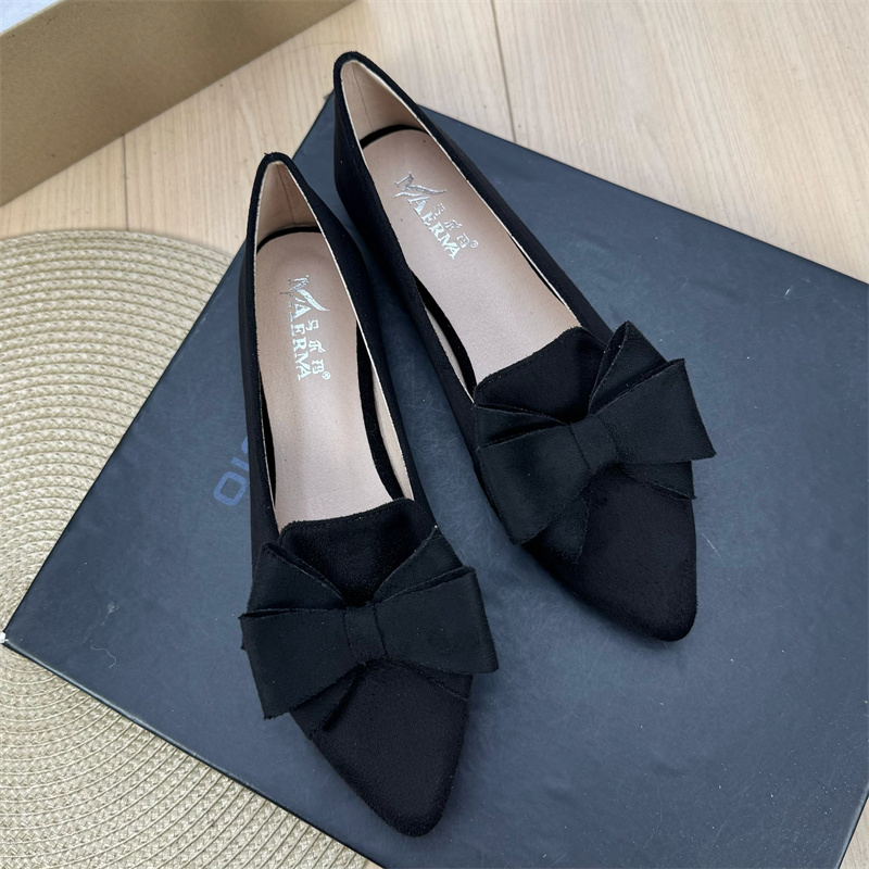 Women's Versatile Solid Color Bow Pointed Flat Shoes foto 5