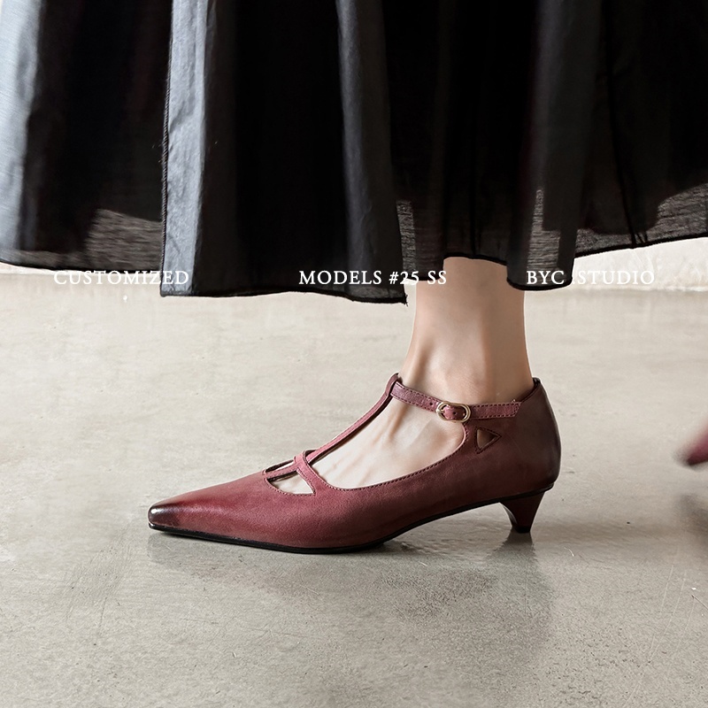 Women's Handmade Full-Grain Leather T-Strap Kitten Heel Pumps, Pointed Toe Mary Jane Shoes foto 5