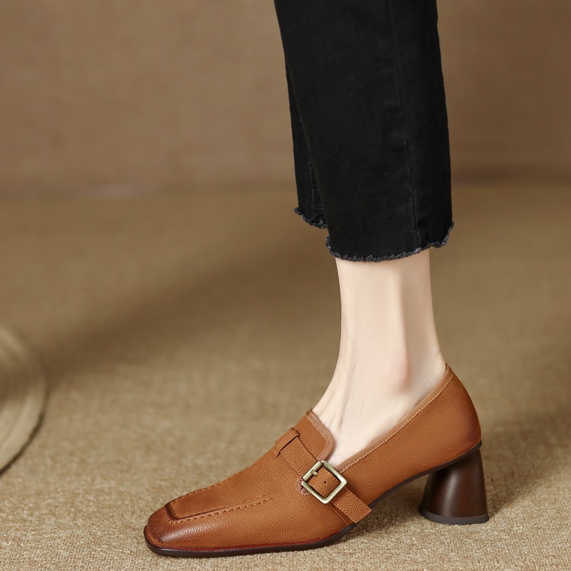 Womens Retro Brown Commuter British Style Leather Shoes With Chunky Heels foto 2