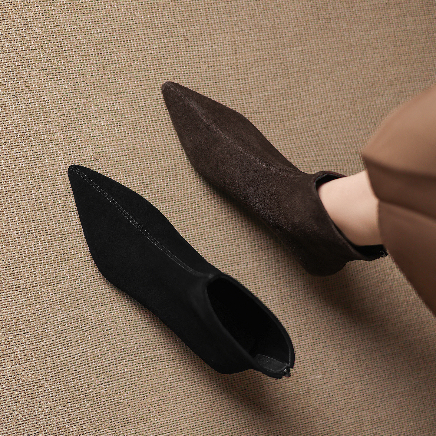 Cowhide Suede Pointed-toe Ankle Boots For Women foto 5