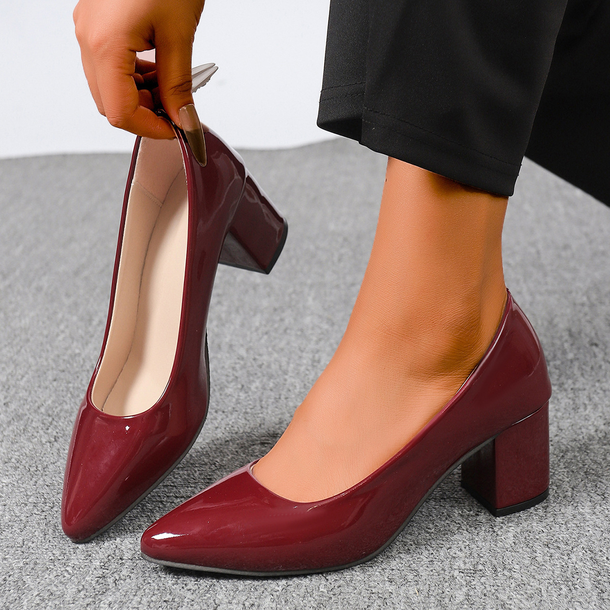 Versatile Womens Shoes Comfortable French-Style White High Heels foto 5