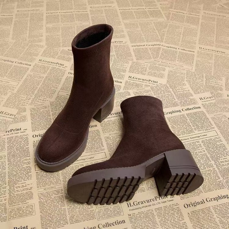 Brown Heeled Ankle Boots For Petite Women foto 4