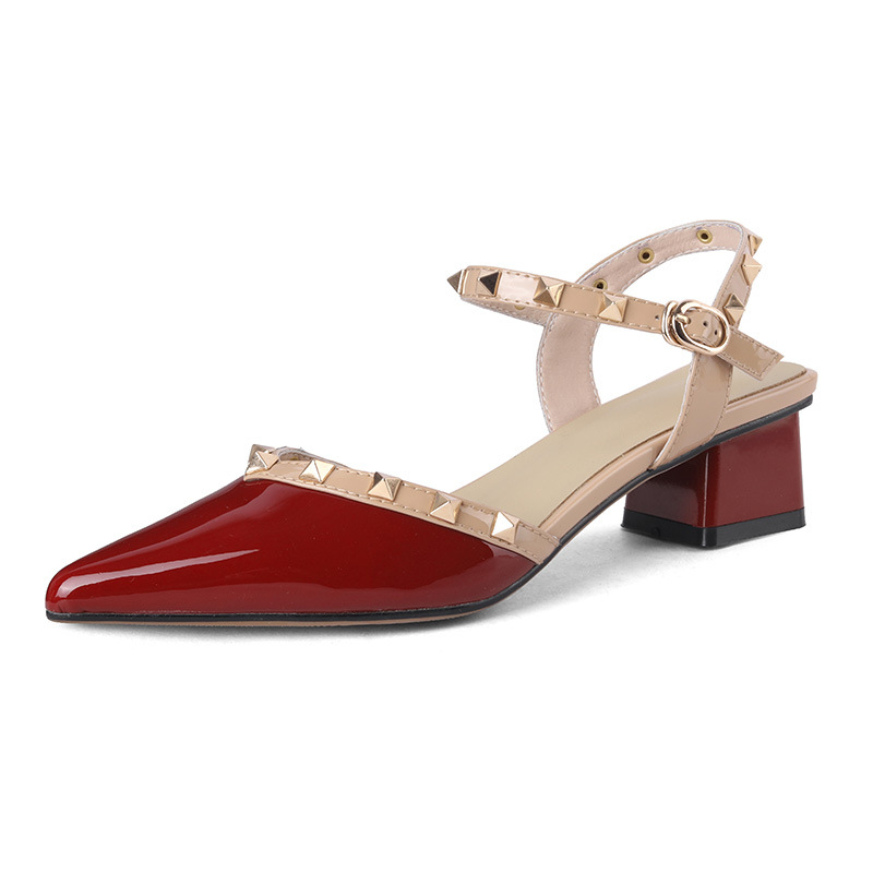 Fashion Pointed Rivets Middle Heel Back Empty Shoes foto 3