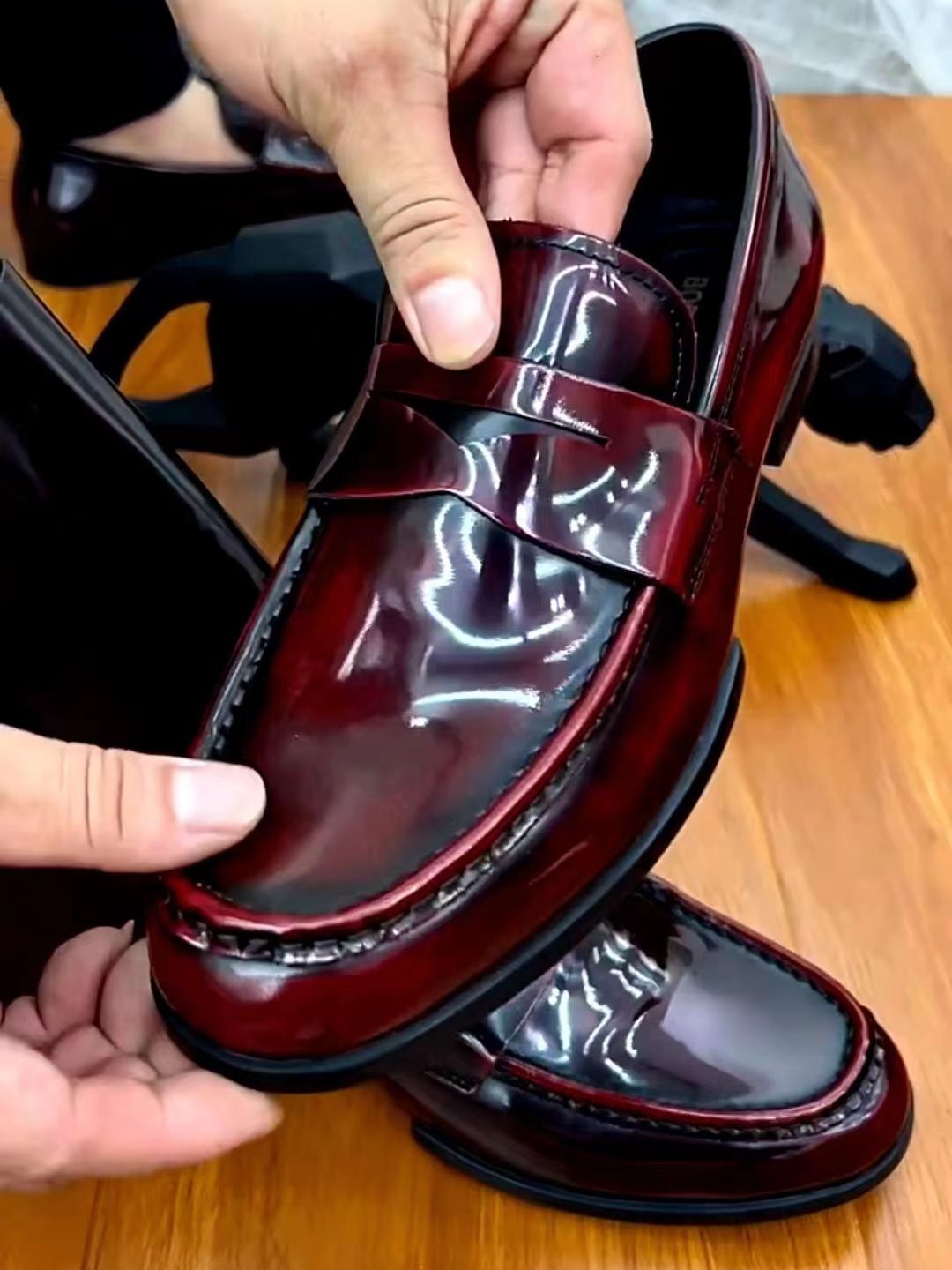 Men's Glossy Pure Leather Business Fashion Leather Shoes foto 3