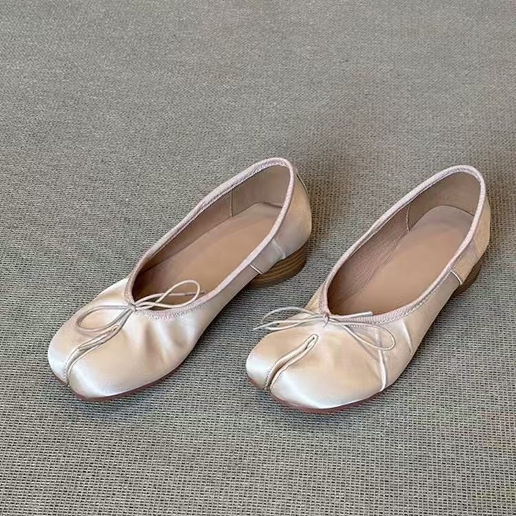 Womens Retro Low-Top Versatile Mid-Heel Shoes foto 2
