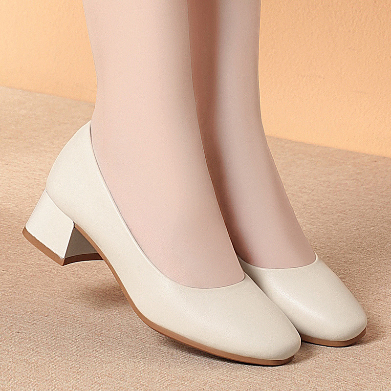 Breathable Women's Type Stylish Simple And Versatile Mom Shoes foto 2