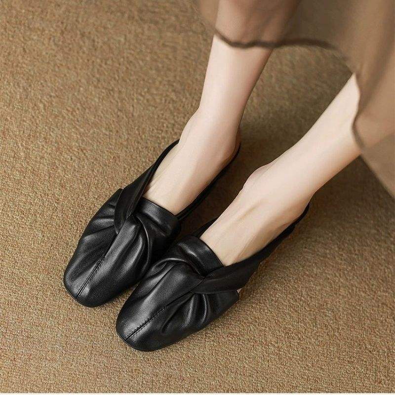 Soft-leather Outerwear Low-heeled Sandals foto 3