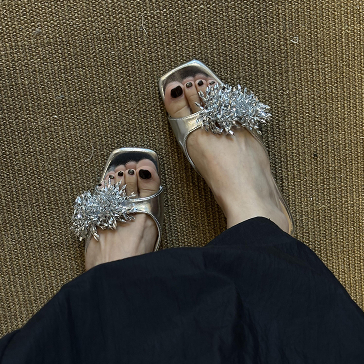 French-style Luxurious Shimmering Slippers With A Square Toe For A Sophisticated Vibe foto 3